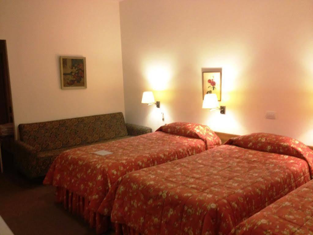Embassy Hotel Beirut Ngoại thất bức ảnh